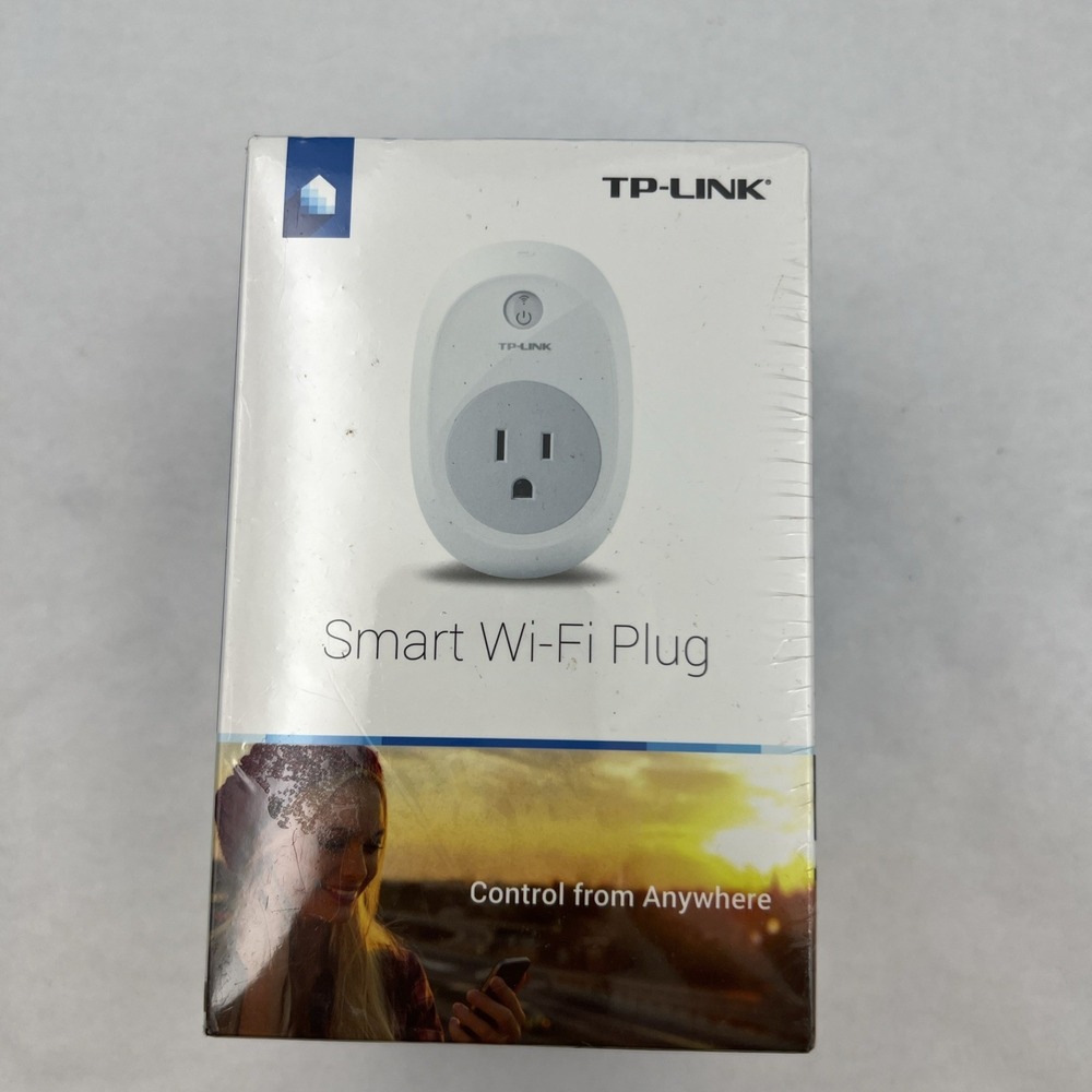 TP-Link - HS100 - Smart WiFi Plug - New Sealed